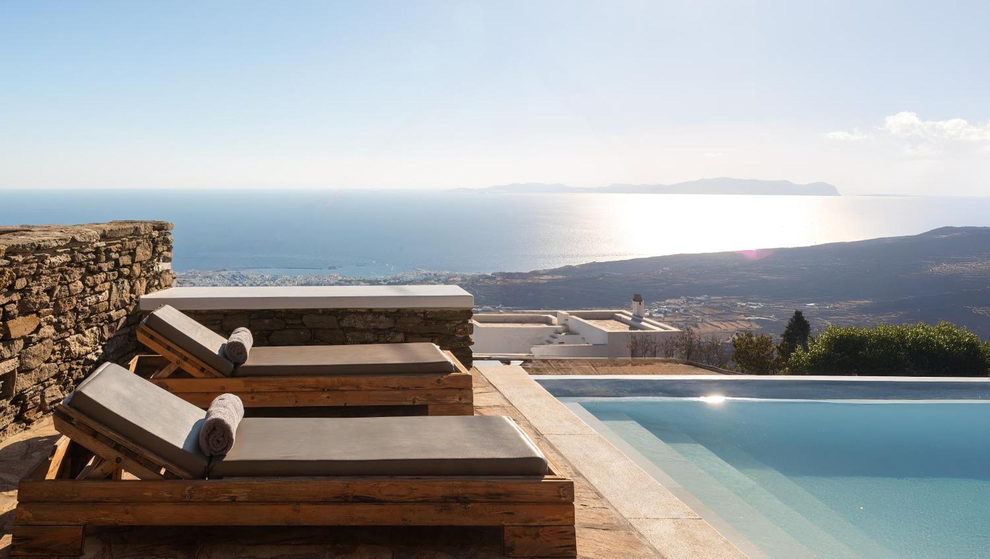 Leonora Tinos Villa *